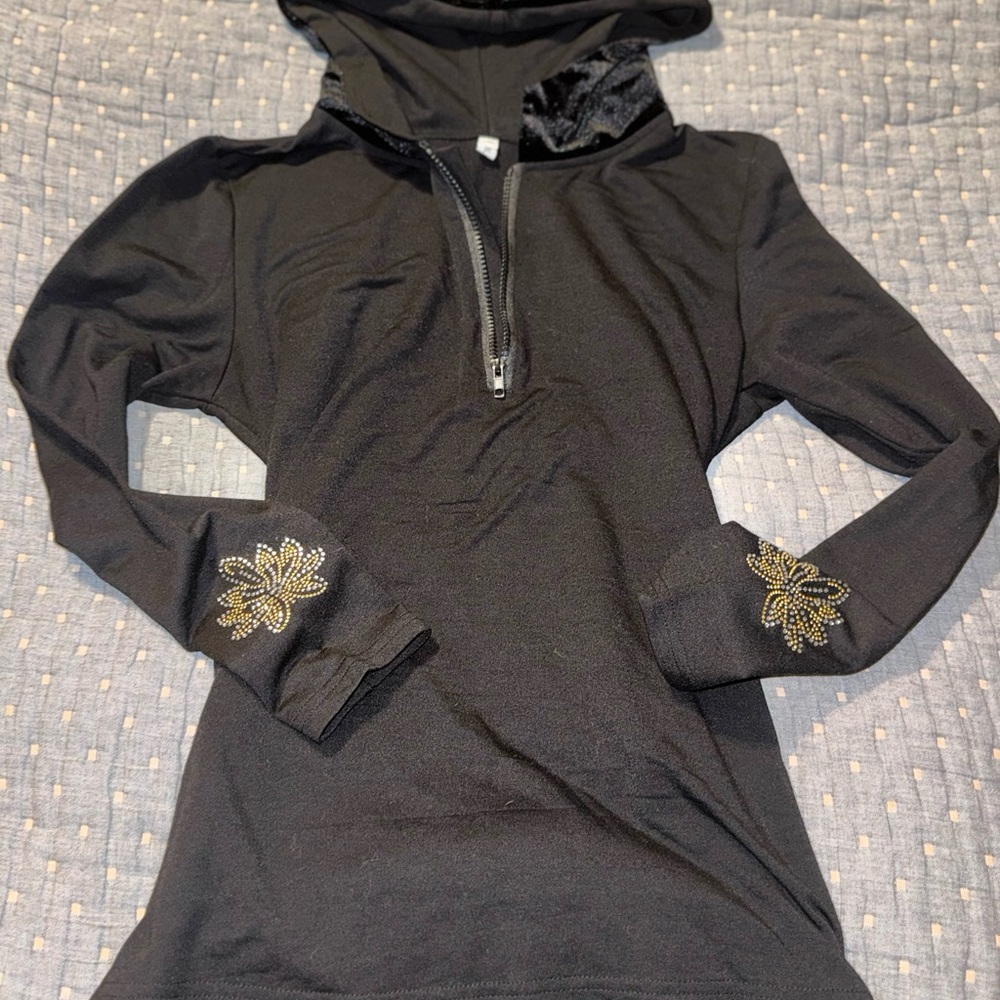 Misslook Hoodie (size medium)